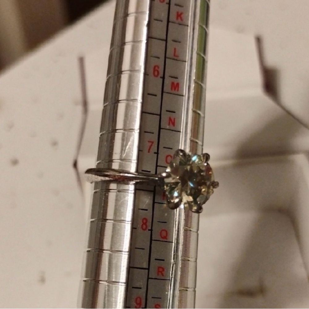 Moissanite Diamond 2 carat Sterling Silver Ring 7.5 💍 - Picture 6 of 8